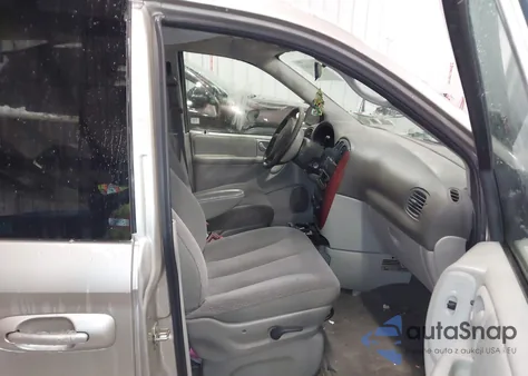 2005 Chrysler Town & Country Lx z USA, uszkodzony, nr VIN 2C4GP44RX5R169188